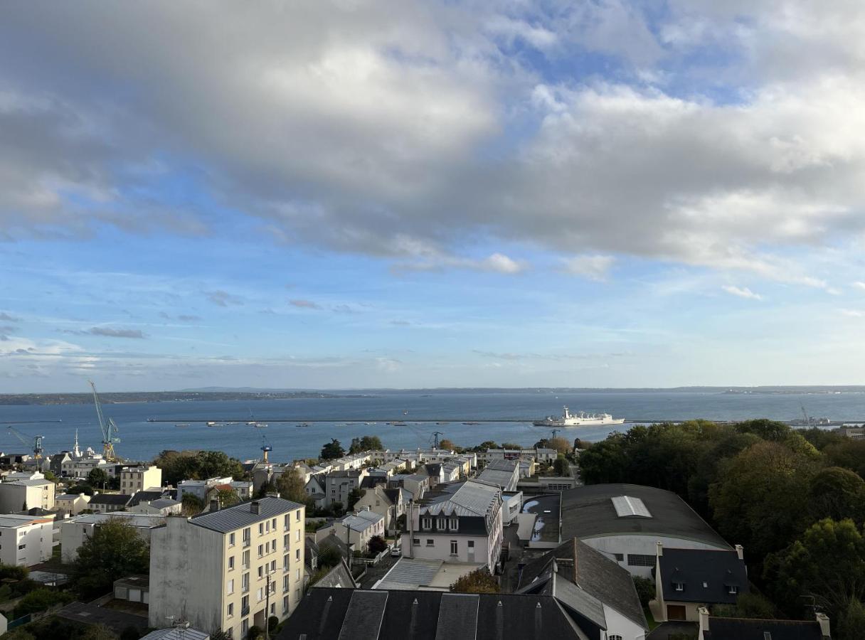 Nouveau! Vue 180° Et Place Parking * Brest
